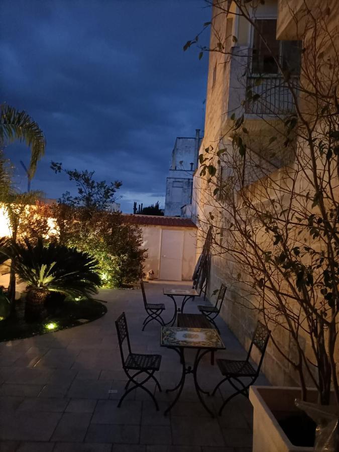 Bed and Breakfast Il Giardino Della Scuncerta Lecce Exterior foto