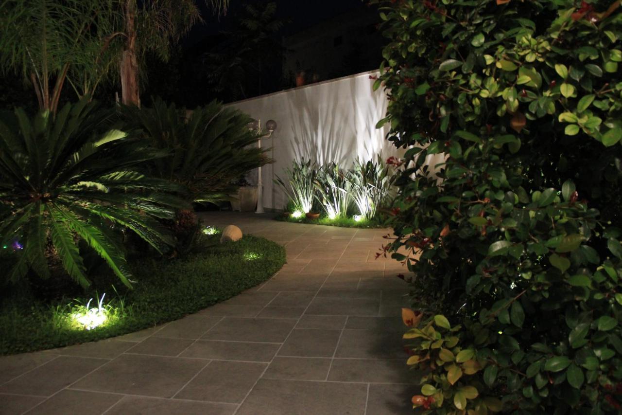Bed and Breakfast Il Giardino Della Scuncerta Lecce Exterior foto