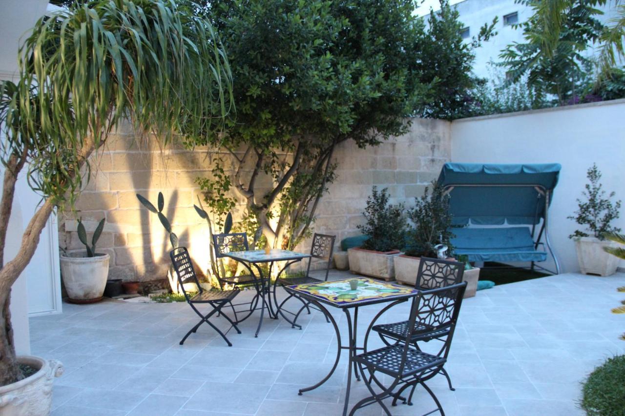 Bed and Breakfast Il Giardino Della Scuncerta Lecce Exterior foto